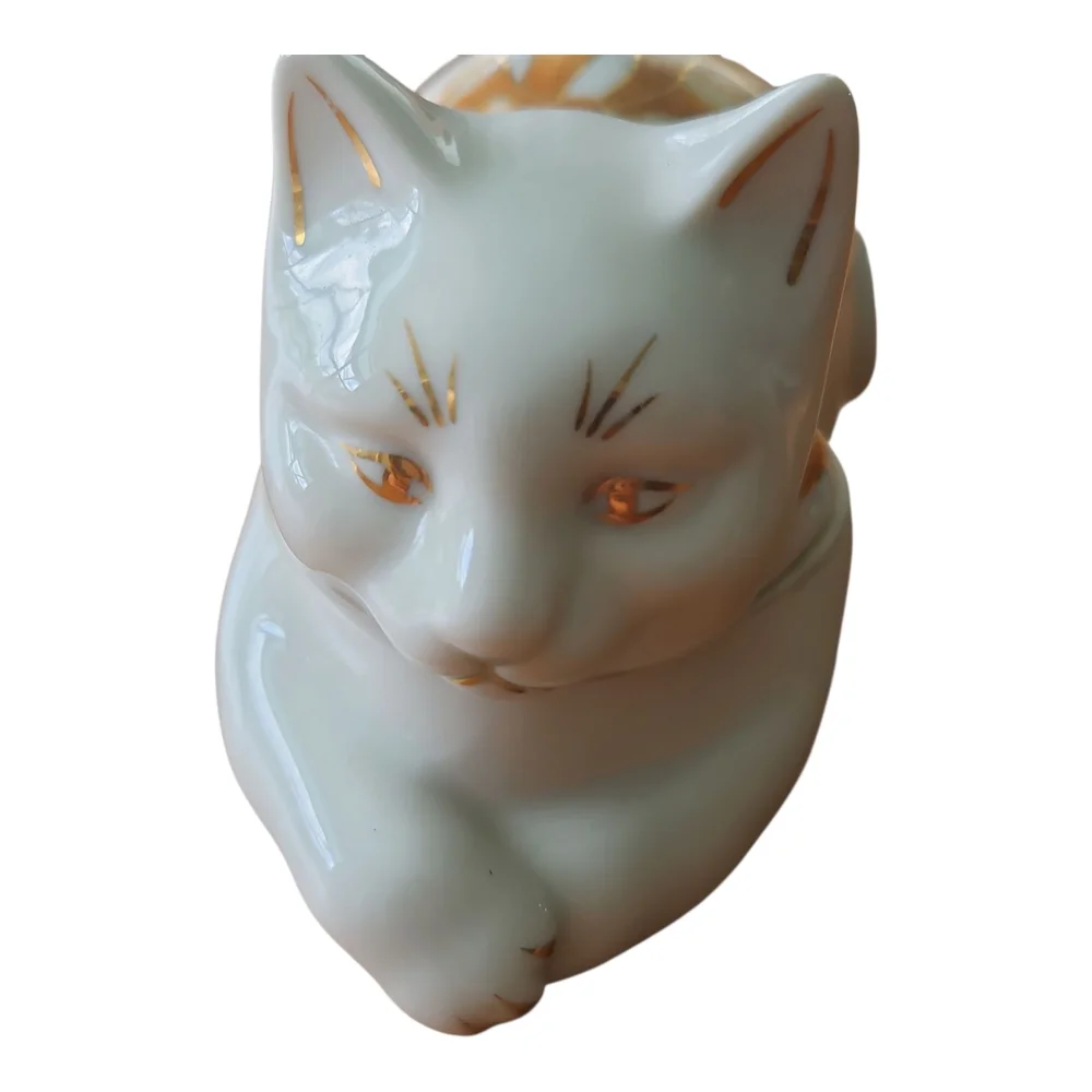 Elizabeth Arden White and Gold Cat Sculpture
